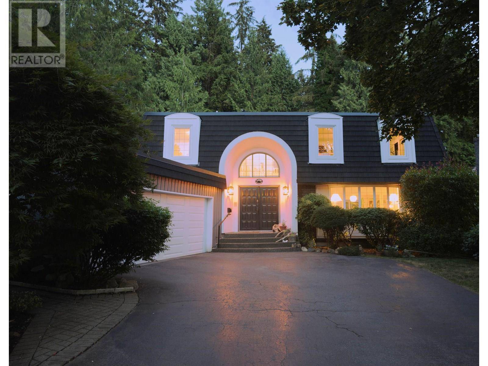 5446 CLIFFRIDGE AVENUE, North Vancouver, BC V7R4M4
