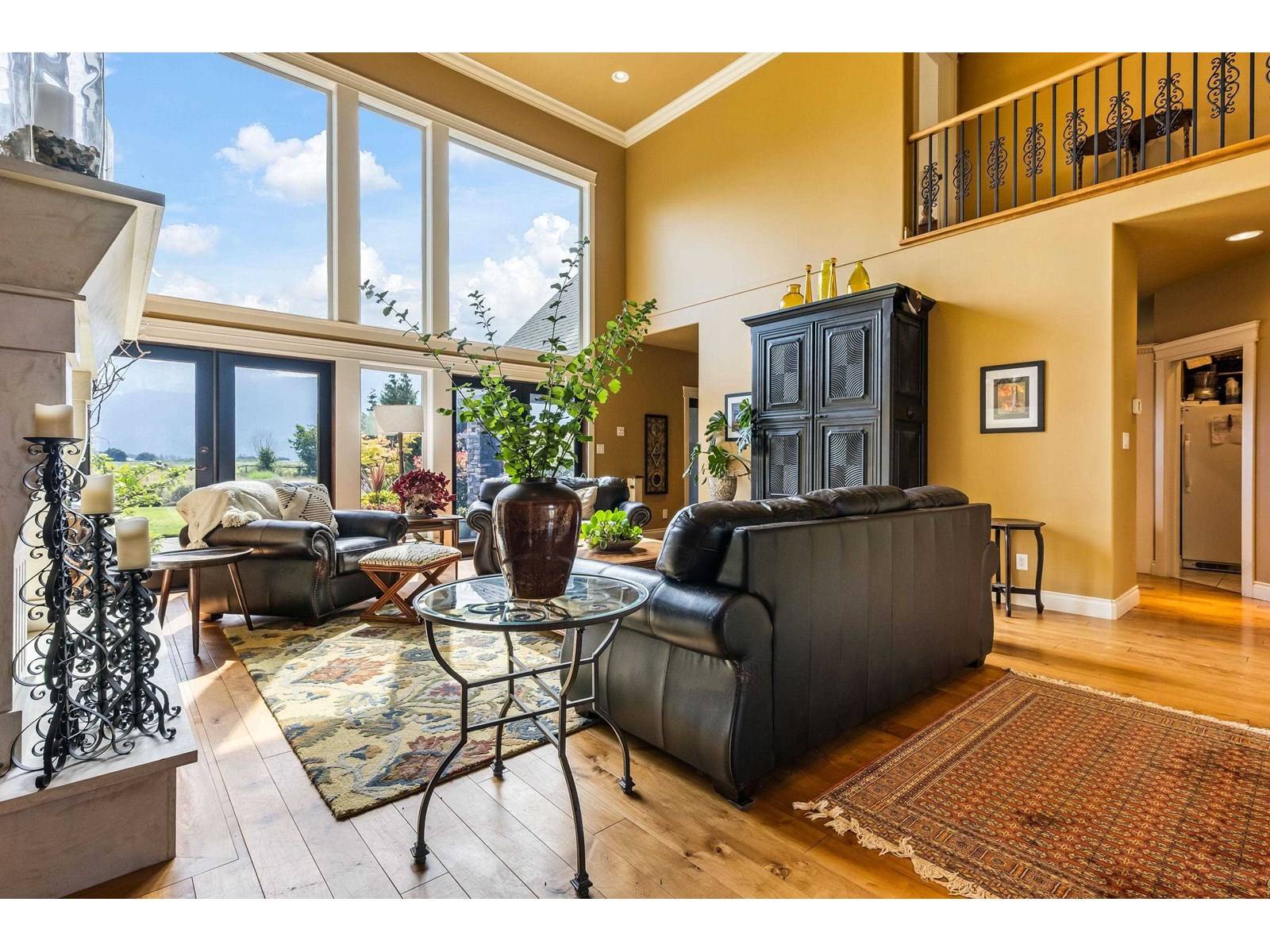 Chilliwack, BC V2P6H4,9338 GIBSON ROAD|East Chilliwack