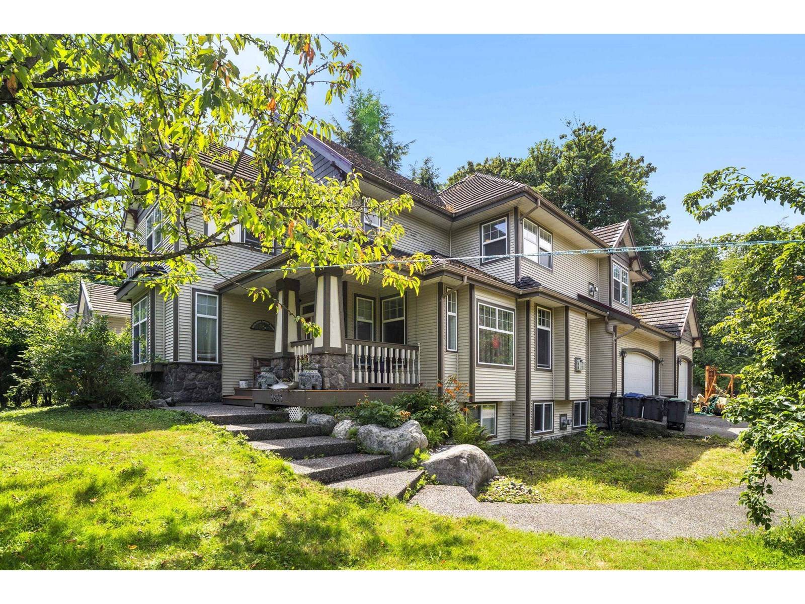 9833 182 STREET, Surrey, BC V4N5A9