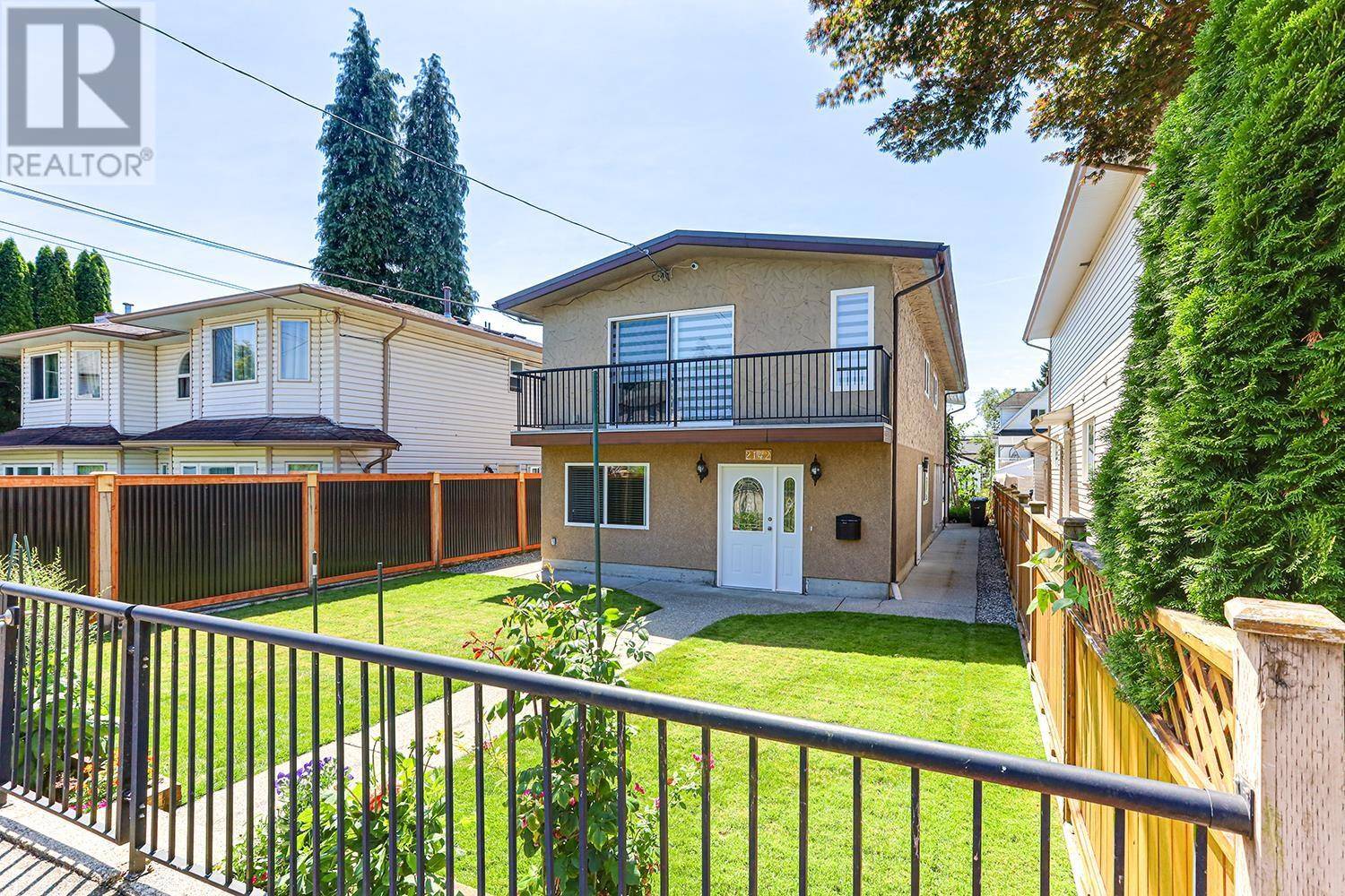 Port Coquitlam, BC V3B1R2,2142 GRANT AVENUE