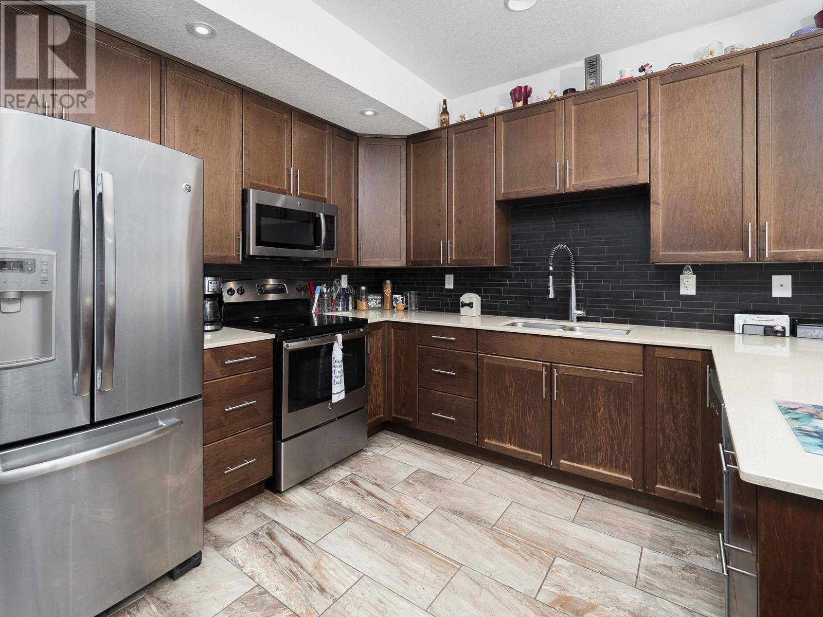 Prince George, BC V2M0B1,467 TABOR BLVD #402
