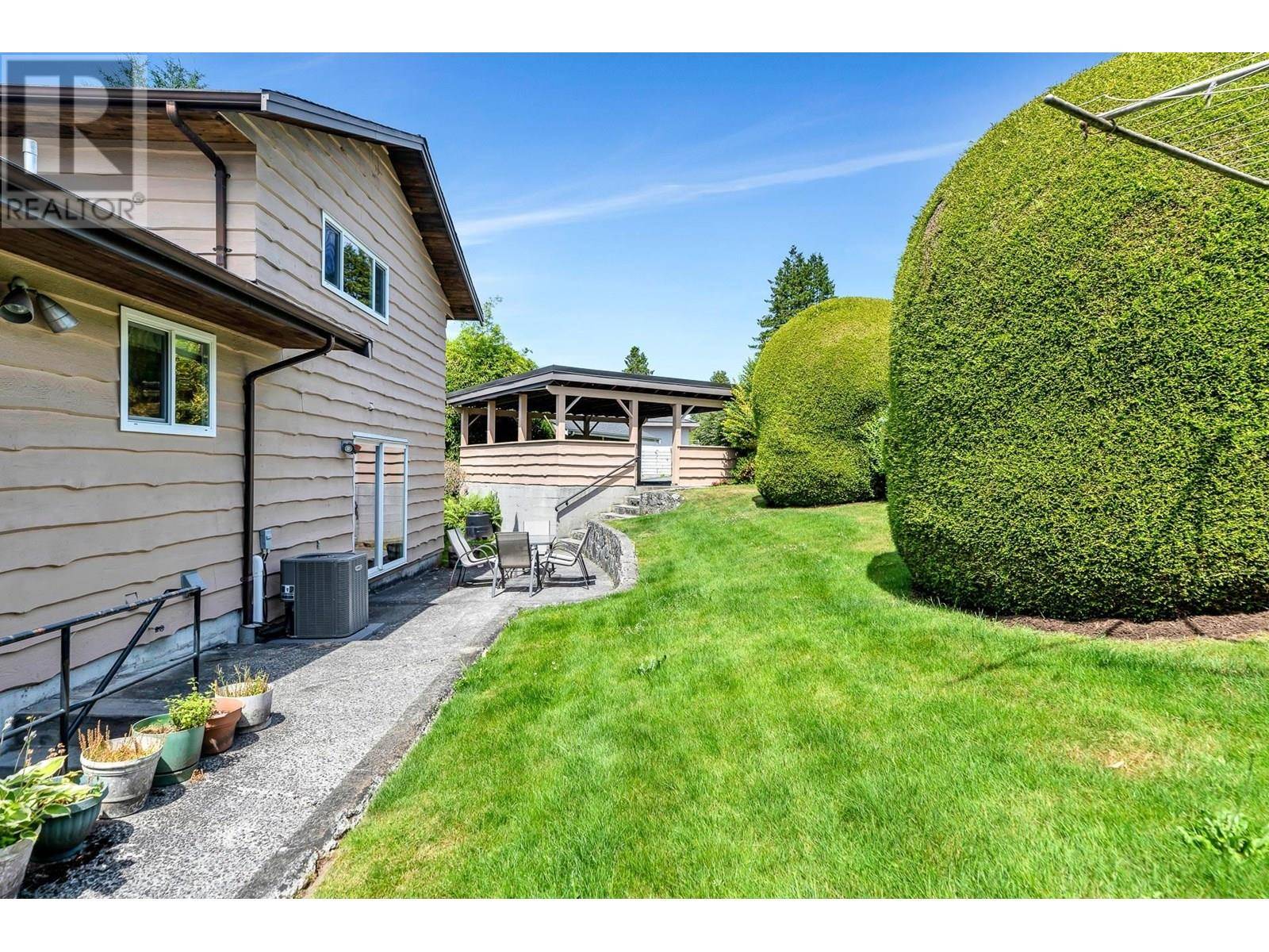 Burnaby, BC V5B2H7,5471 HEATHDALE COURT