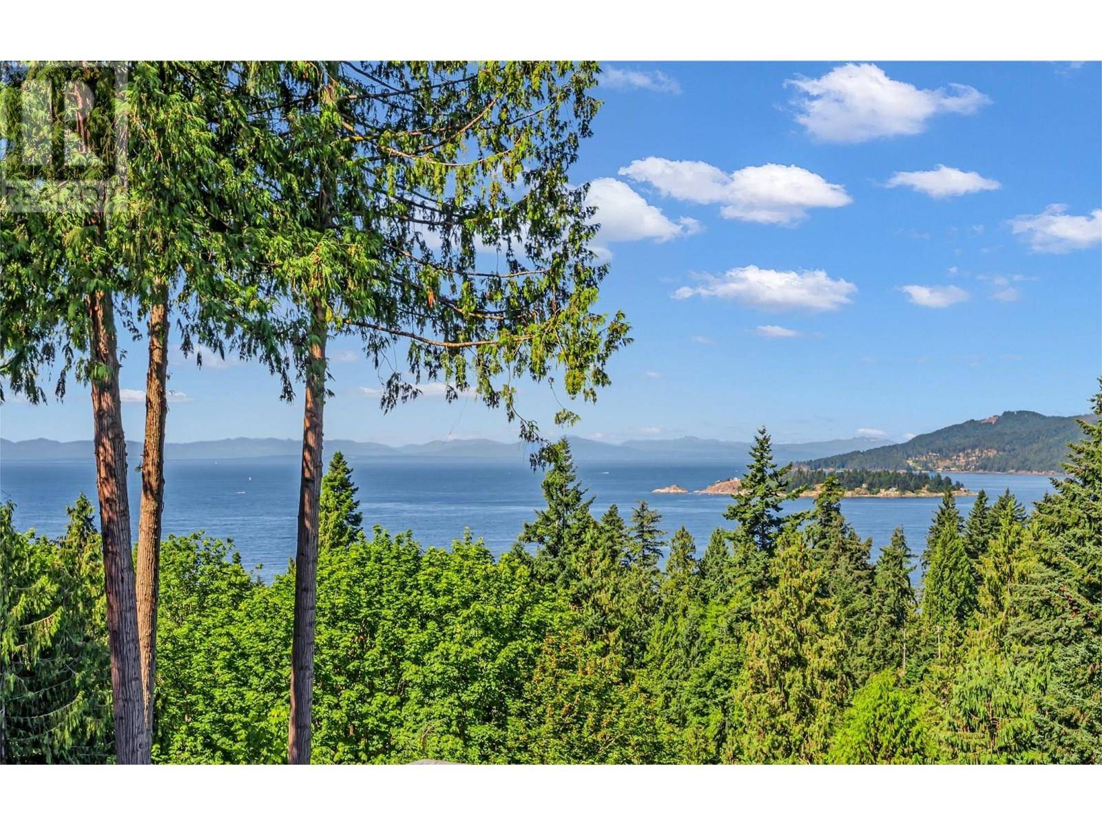 West Vancouver, BC V7W2W8,5317 MONTIVERDI PLACE