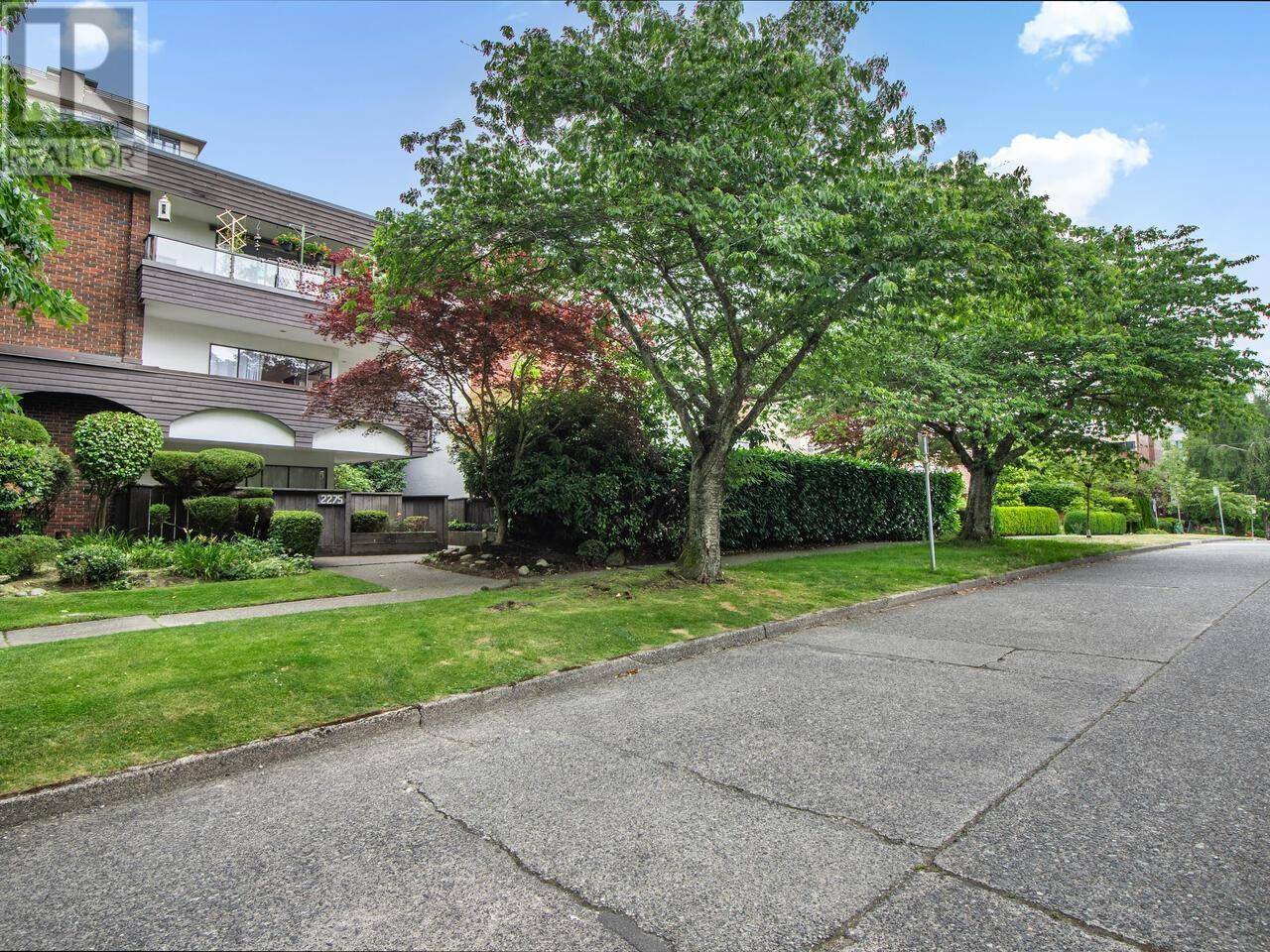 2275 West 40TH AVE #102, Vancouver, BC V6M1W7