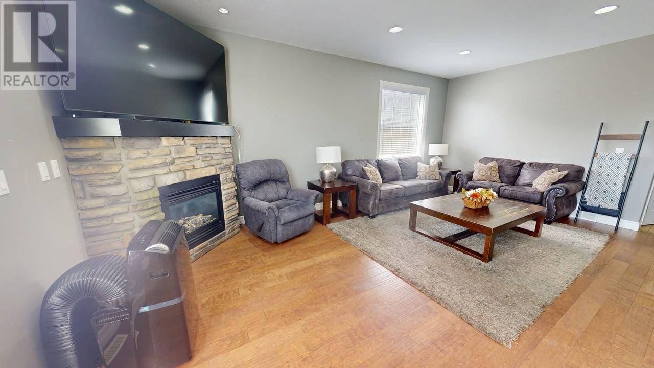 Fort St. John, BC V1J0J3,11009 104A AVENUE