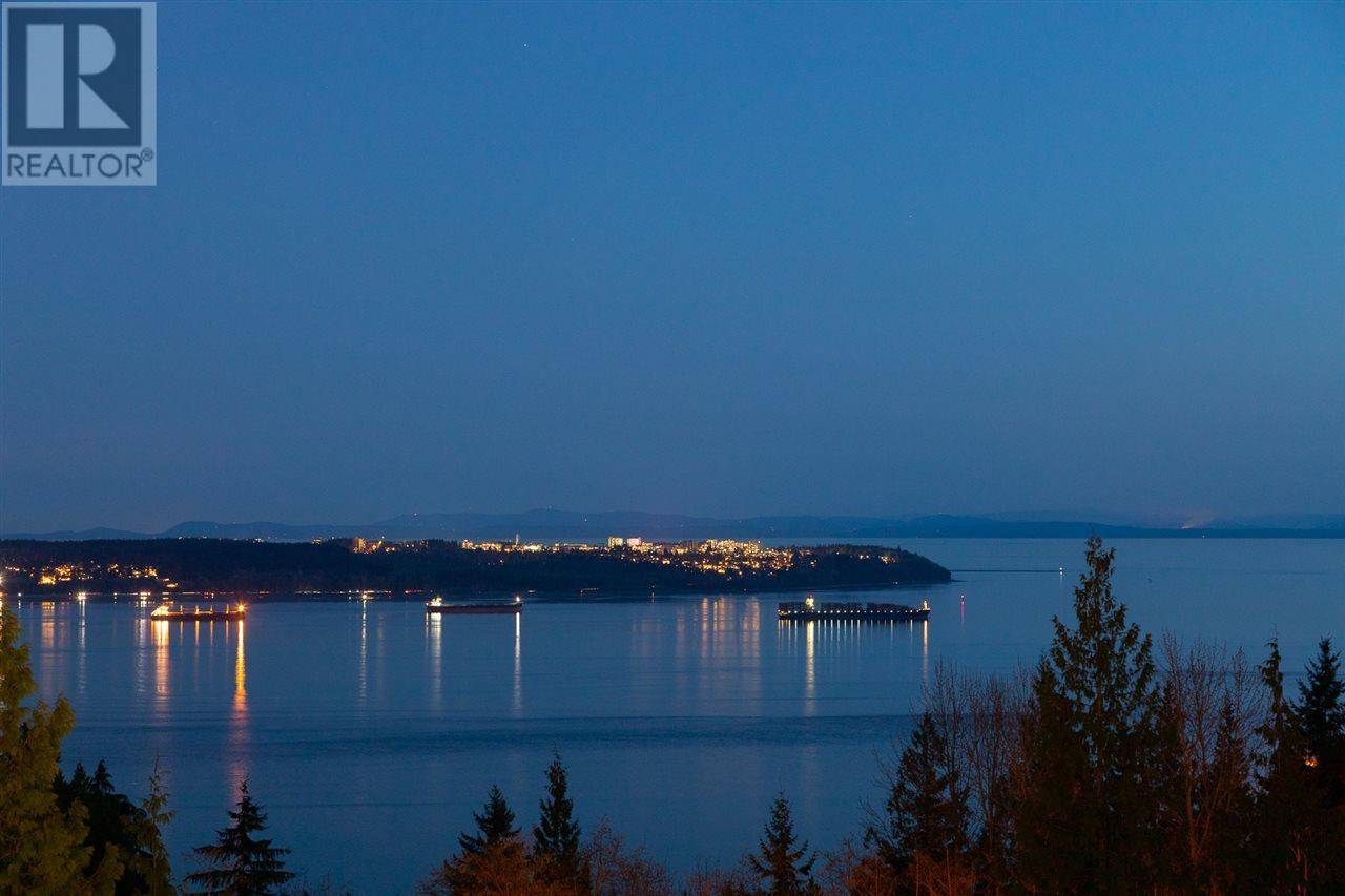 3008 BURFIELD PLACE, West Vancouver, BC V7S0A9