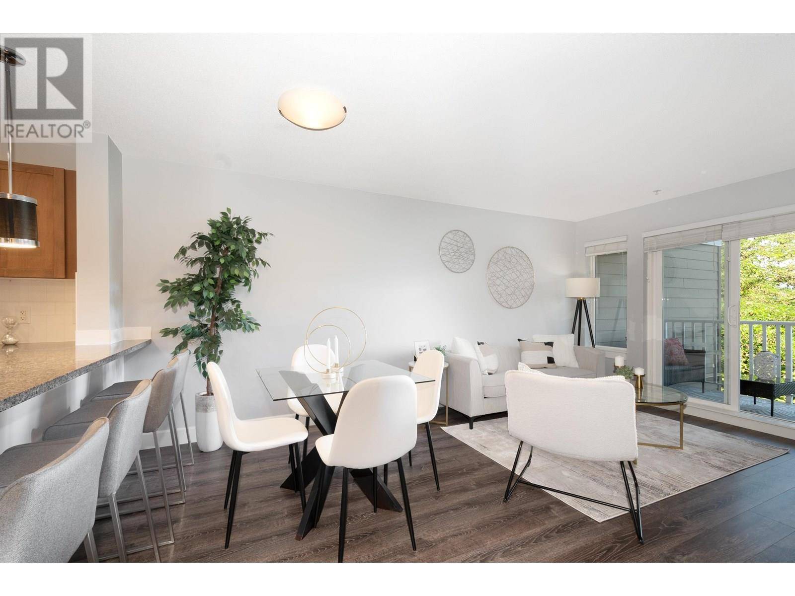 Maple Ridge, BC V2X8Z3,12283 224 ST #304