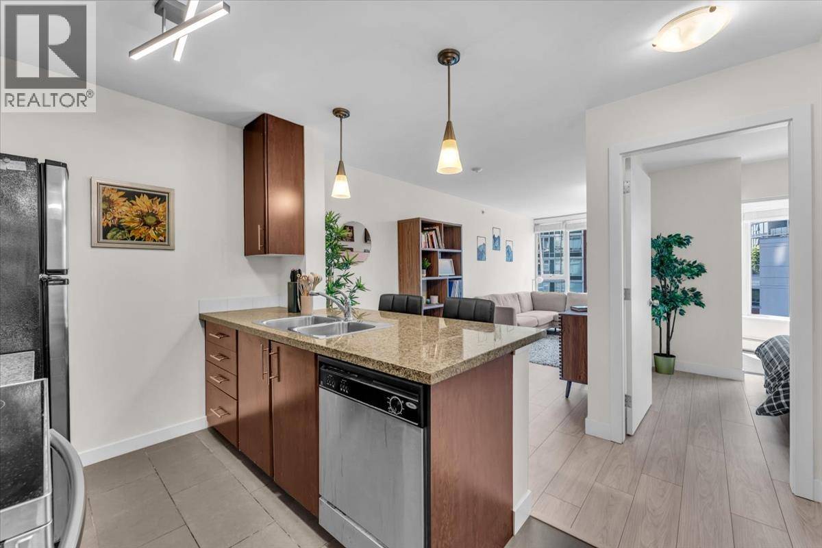 Vancouver, BC V6B0B8,58 KEEFER PL #803