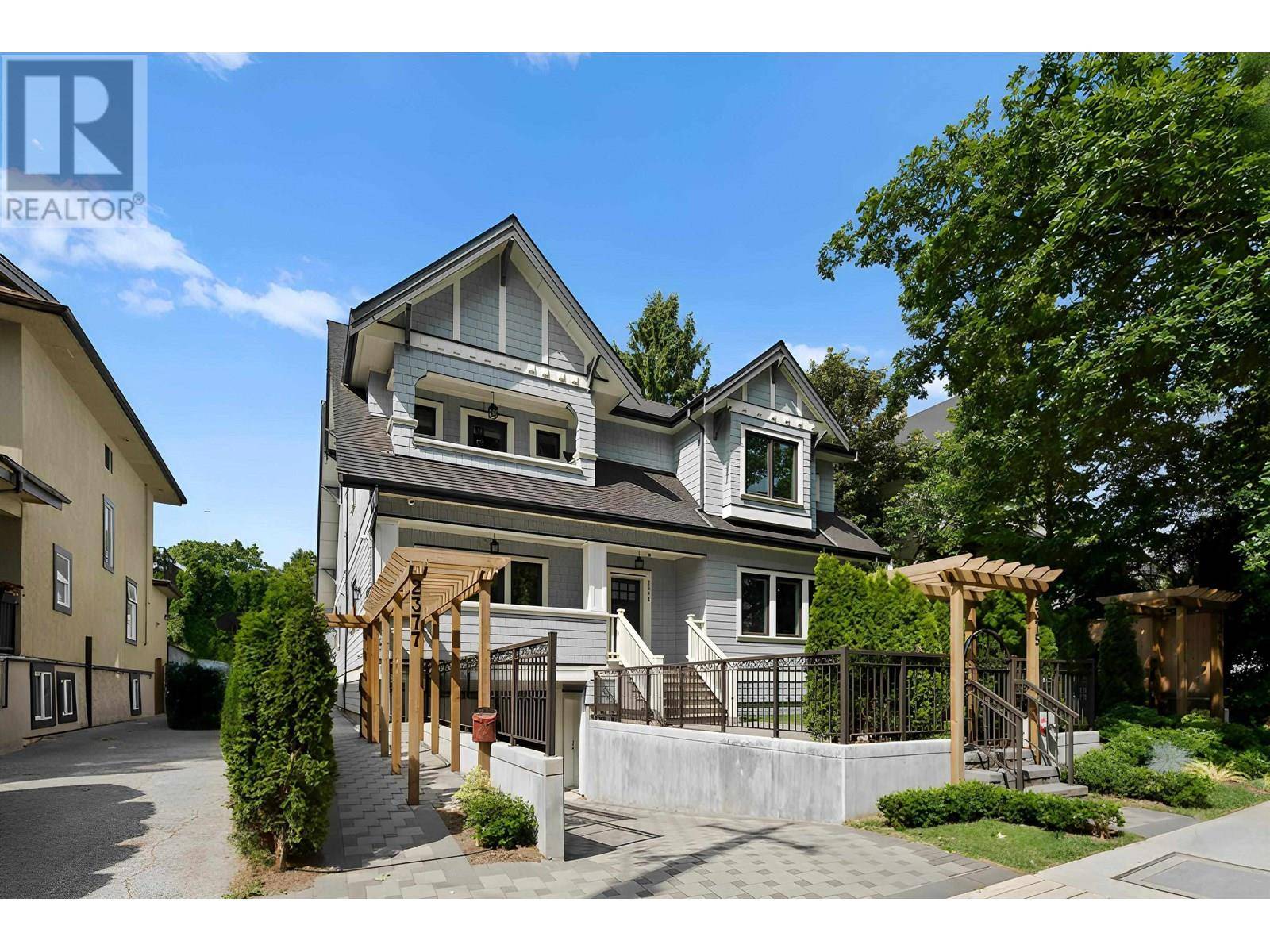 Vancouver, BC V6K1Y4,2377 W 7TH AVENUE