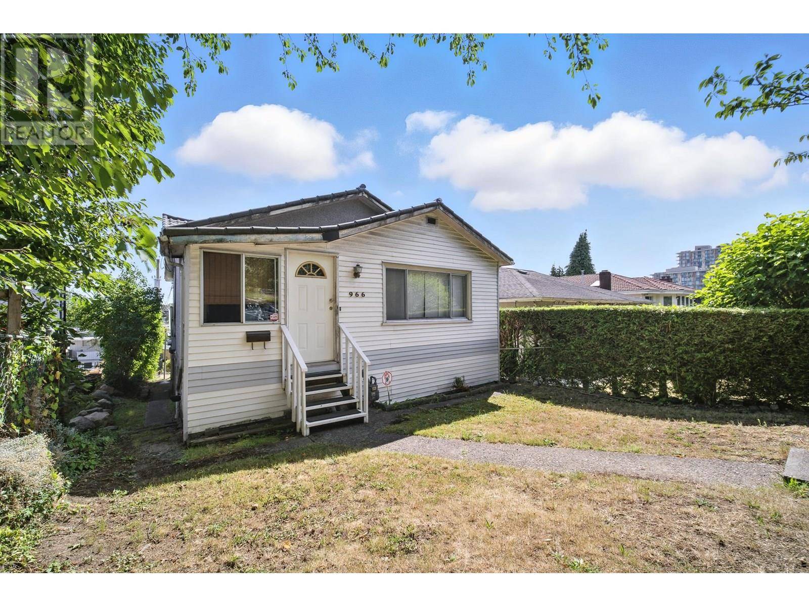 966 E 64TH AVENUE, Vancouver, BC V5X2N4