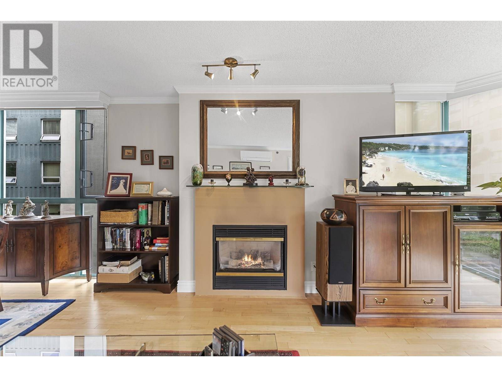 Vancouver, BC V6E1C9,1132 HARO ST #401