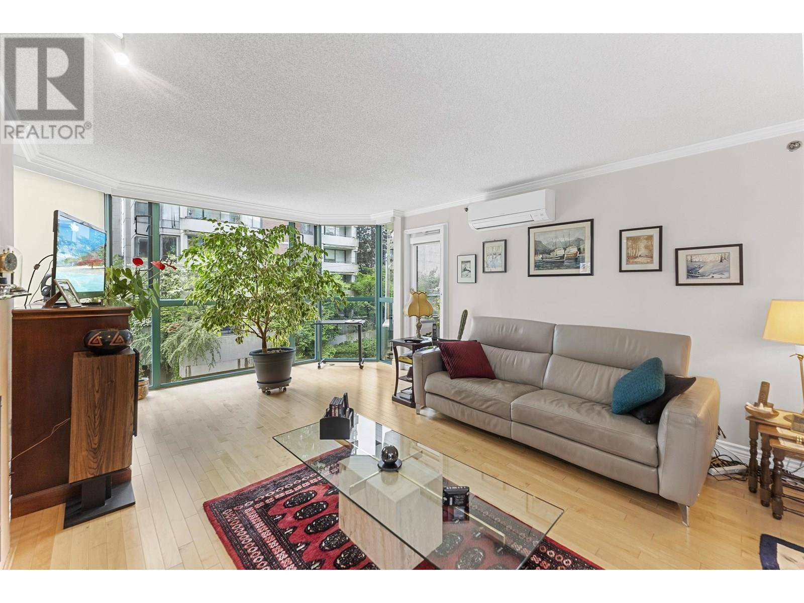 Vancouver, BC V6E1C9,1132 HARO ST #401