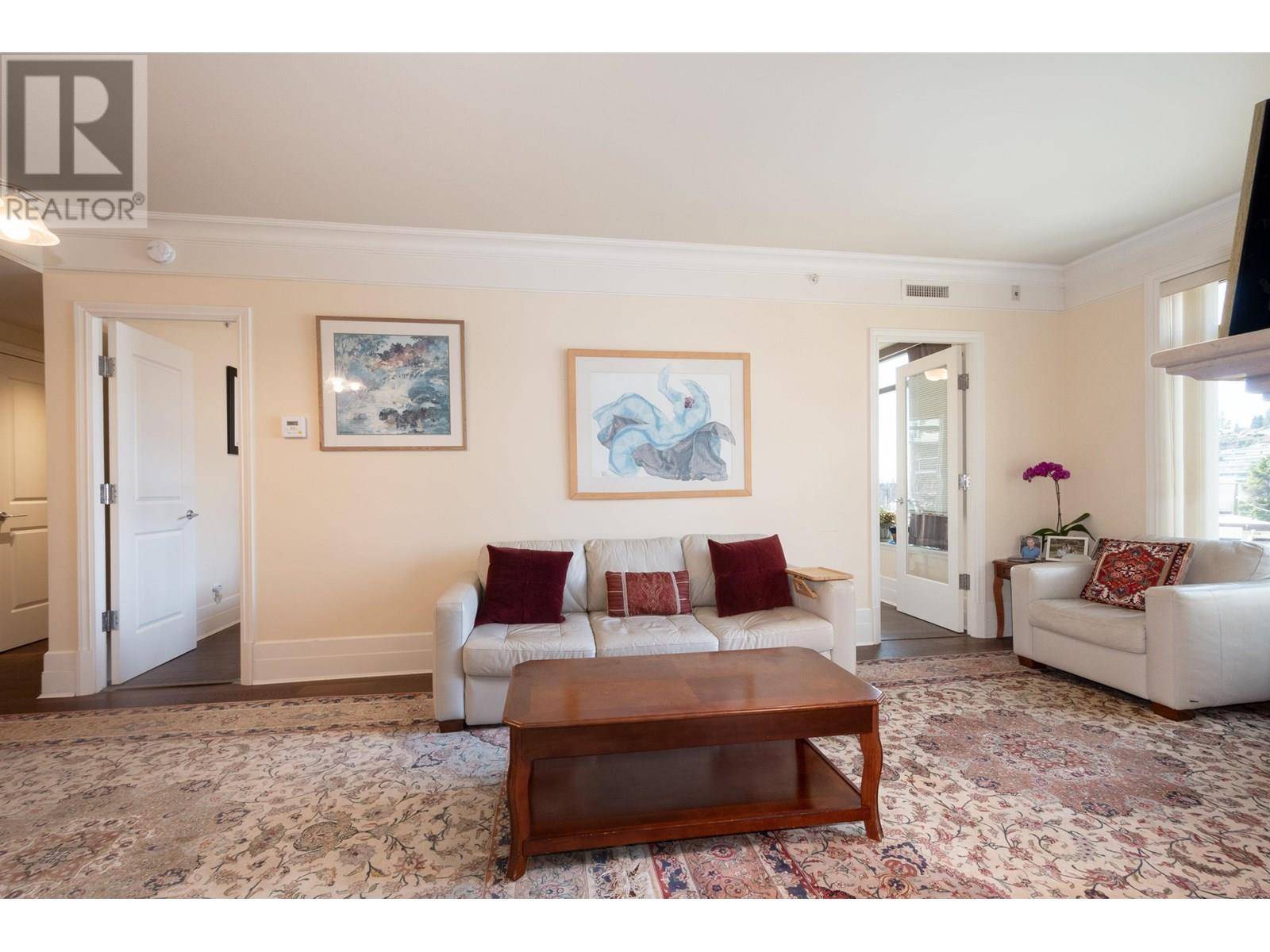 West Vancouver, BC V7T0A2,533 WATERS EDGE CRES #300