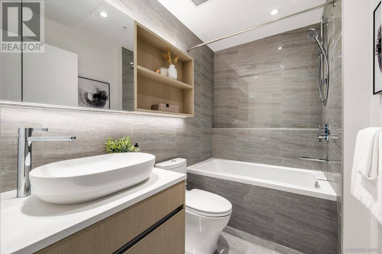 Vancouver, BC V5Z0K7,5168 CAMBIE ST #602