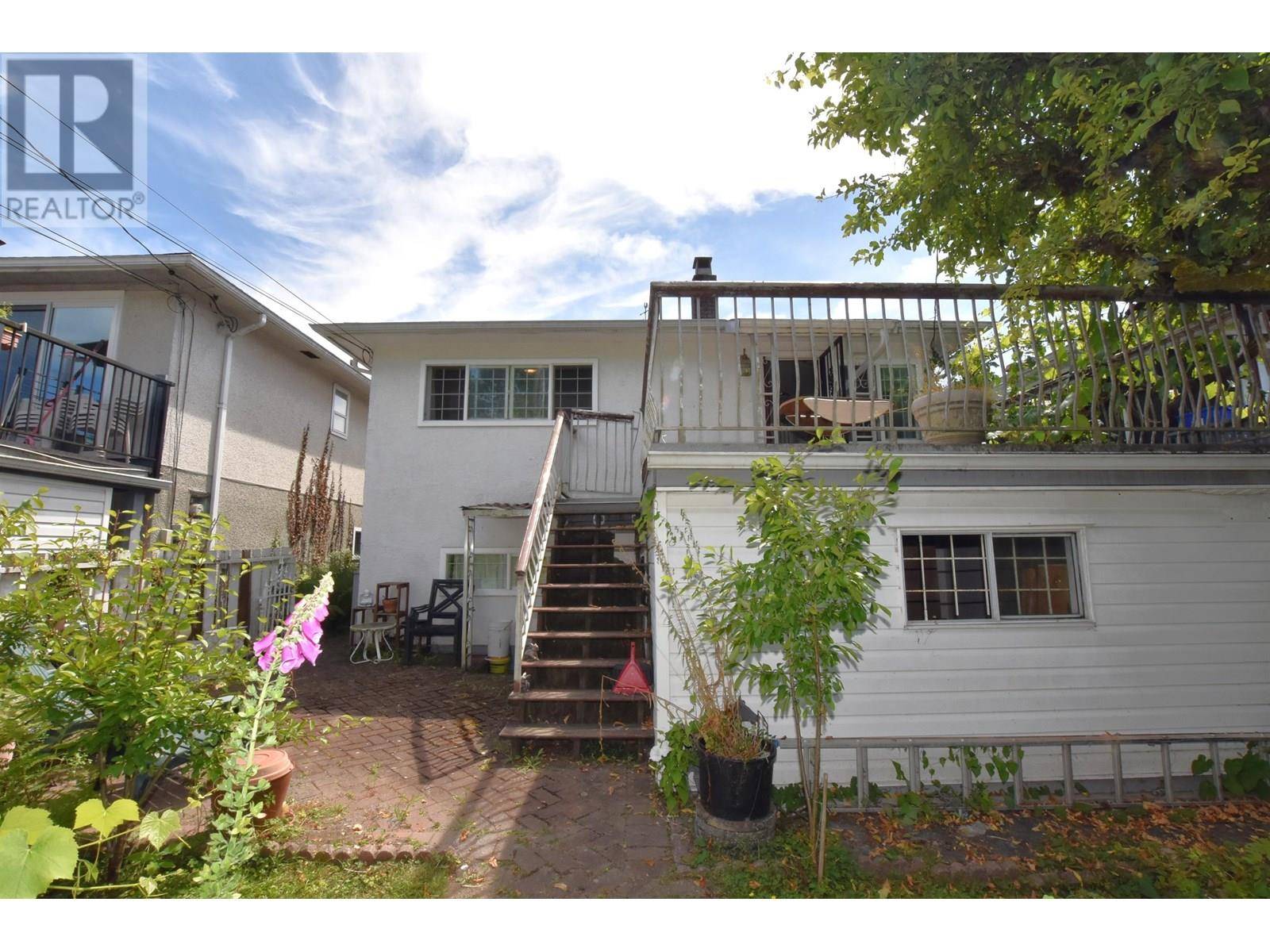 Vancouver, BC V5R1C3,3561 E 23RD AVENUE