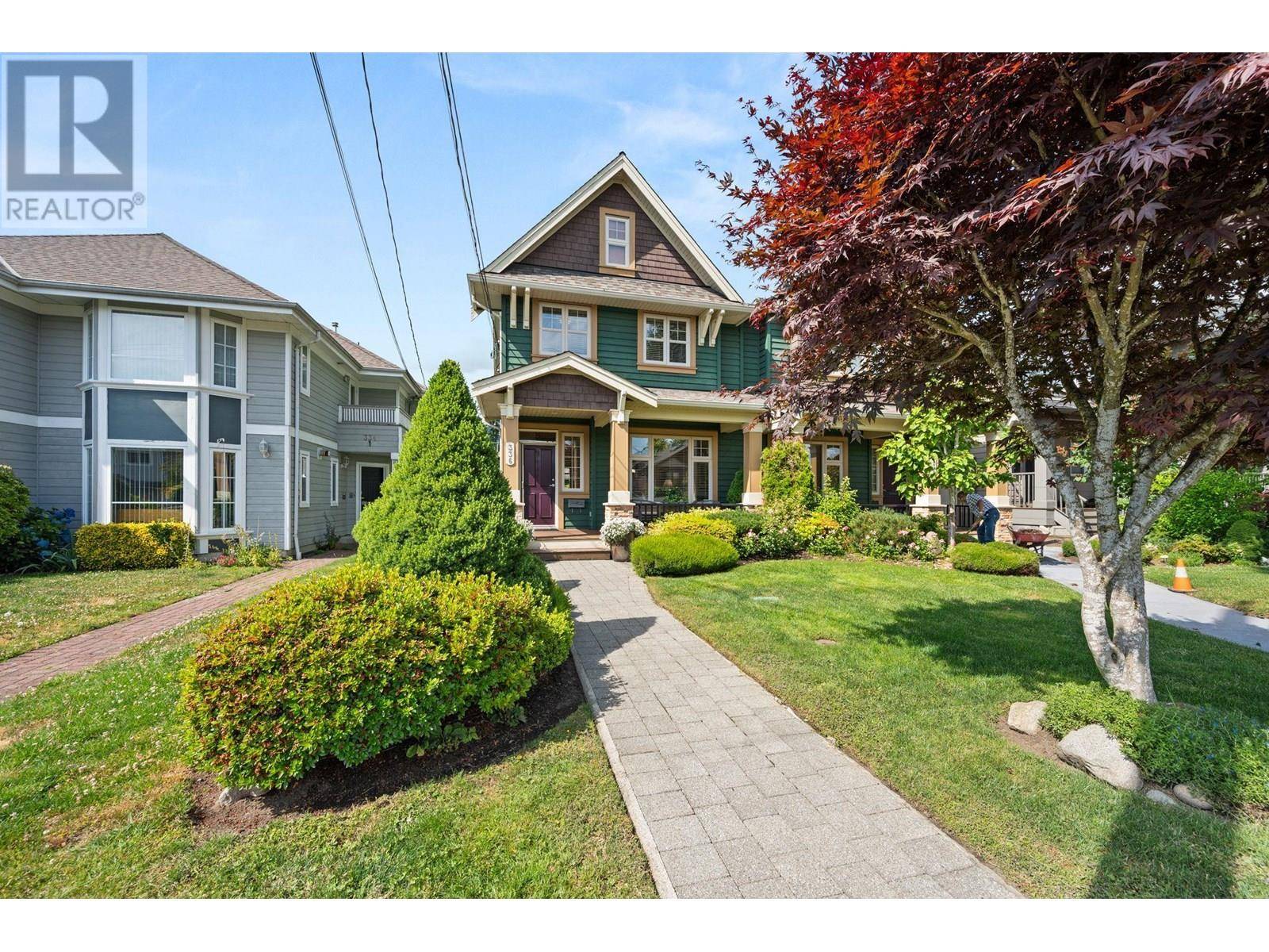 North Vancouver, BC V7L2J9,336 E 12TH STREET