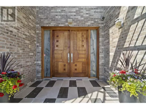 West Vancouver, BC V7S0A3,2523 MARR CREEK COURT