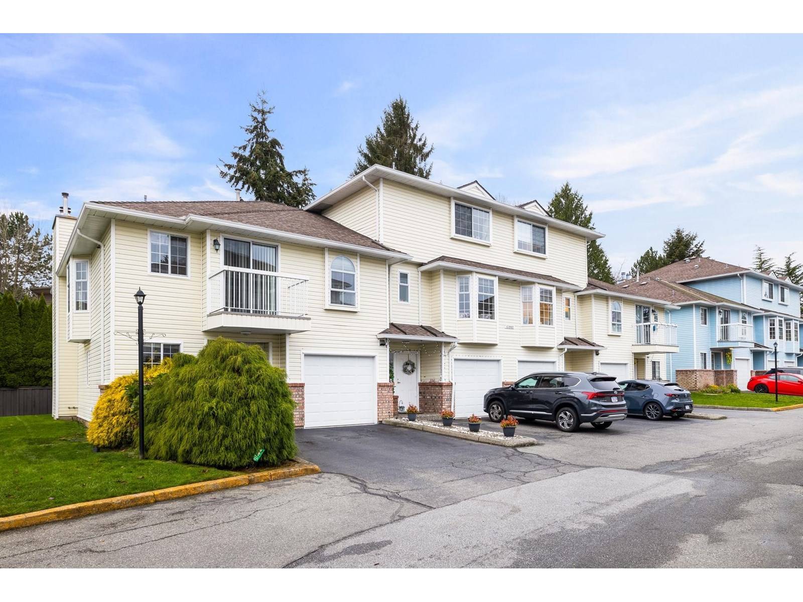 Surrey, BC V3W0S2,13982 72 #2