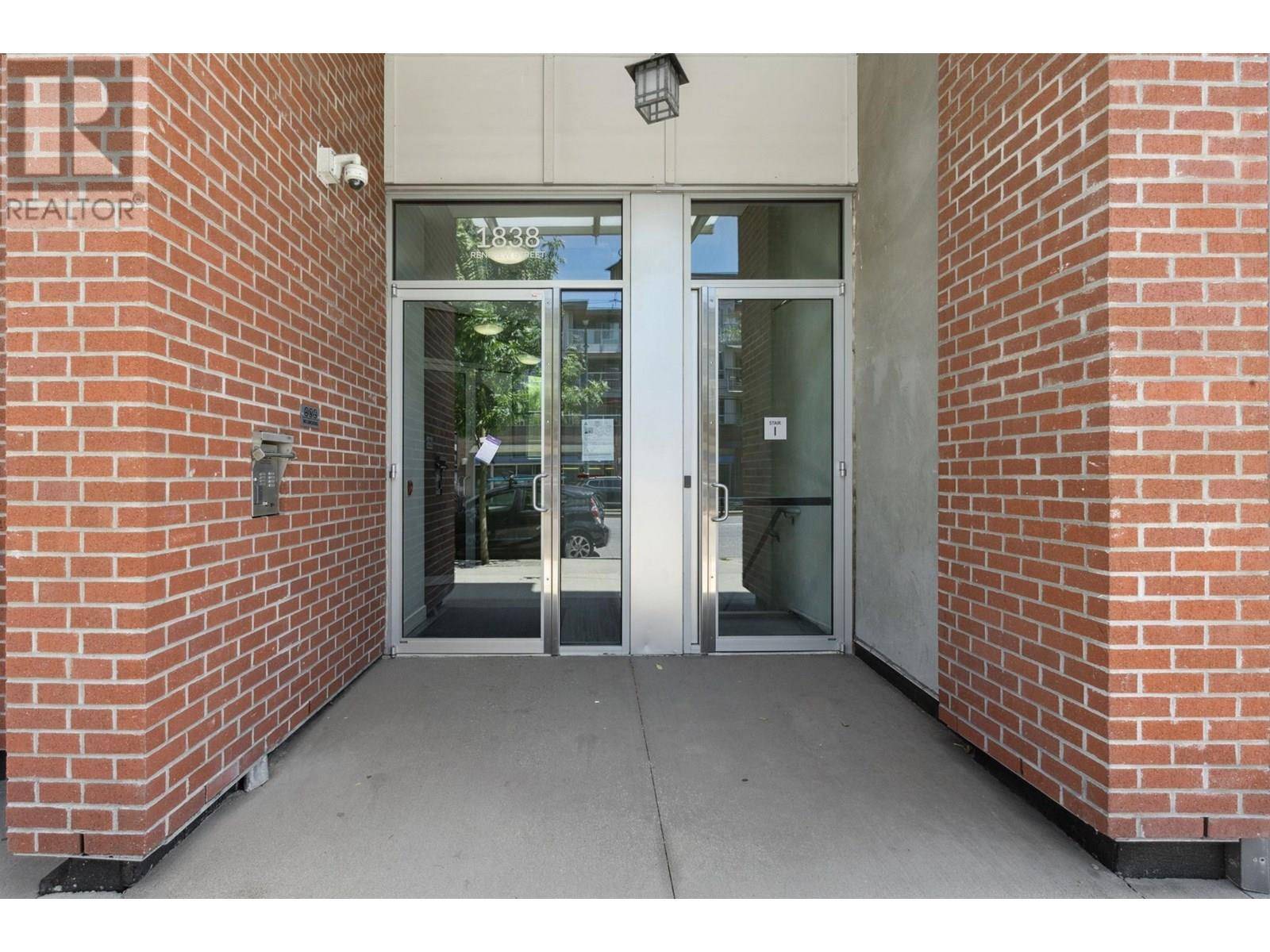 Vancouver, BC V5M3H9,1838 RENFREW ST #218