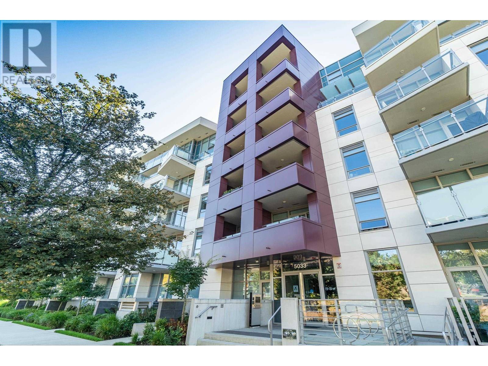 Vancouver, BC V5Z0H6,5033 CAMBIE ST #205