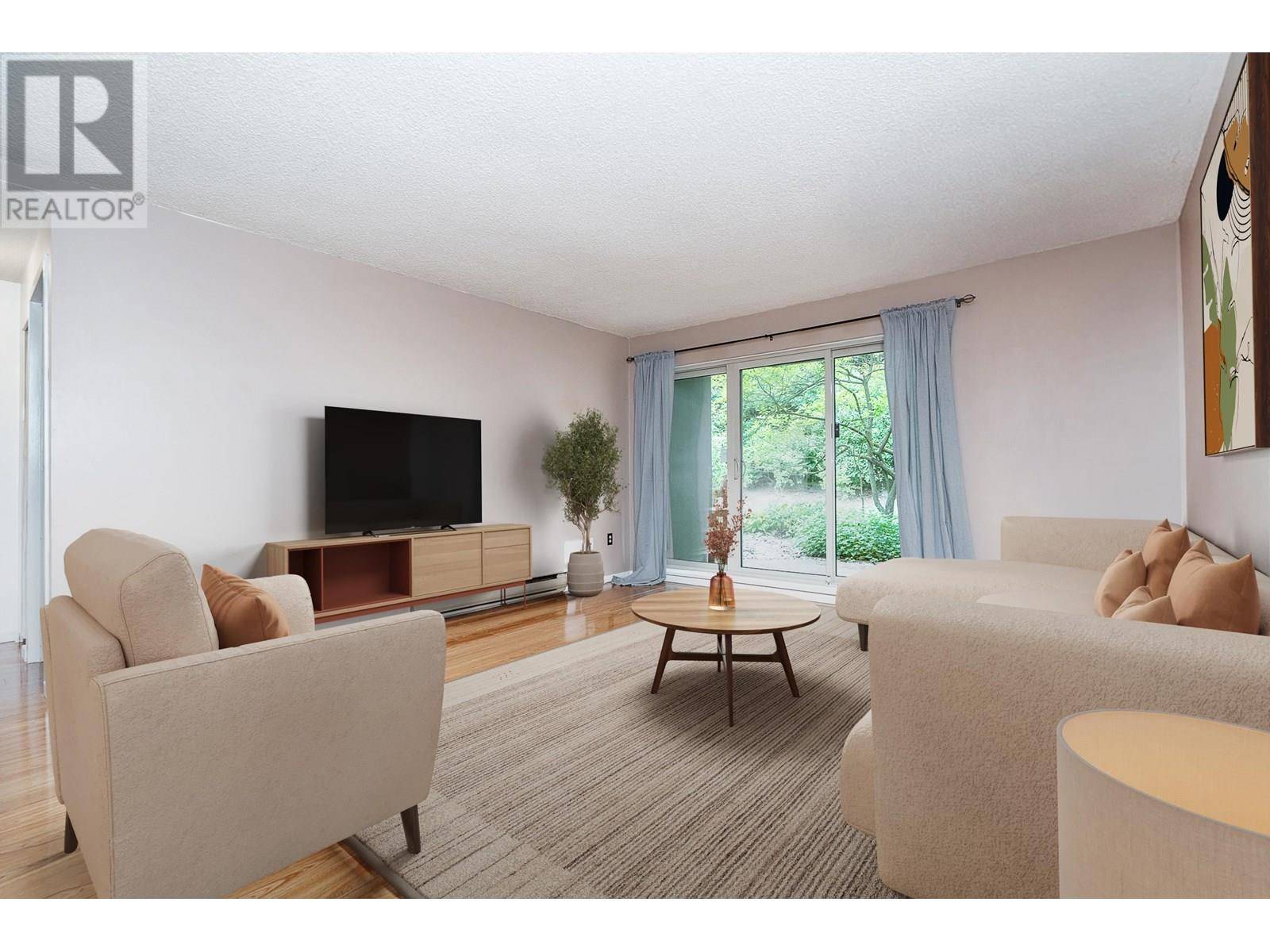 Burnaby, BC V5C5Z2,4373 HALIFAX ST #207