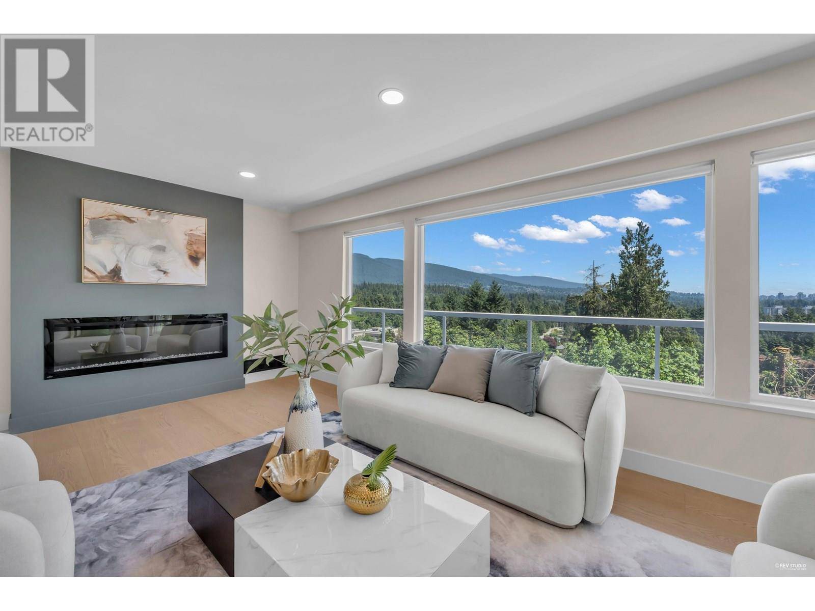 818 YOUNETTE DRIVE, West Vancouver, BC V7T1S9