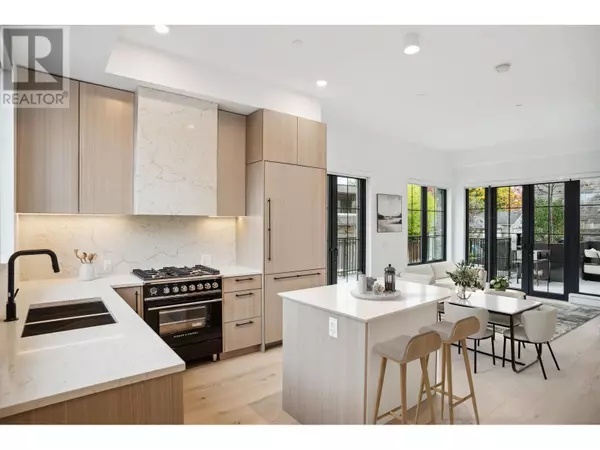 4078 COLUMBIA STREET, Vancouver, BC V5Y4B4
