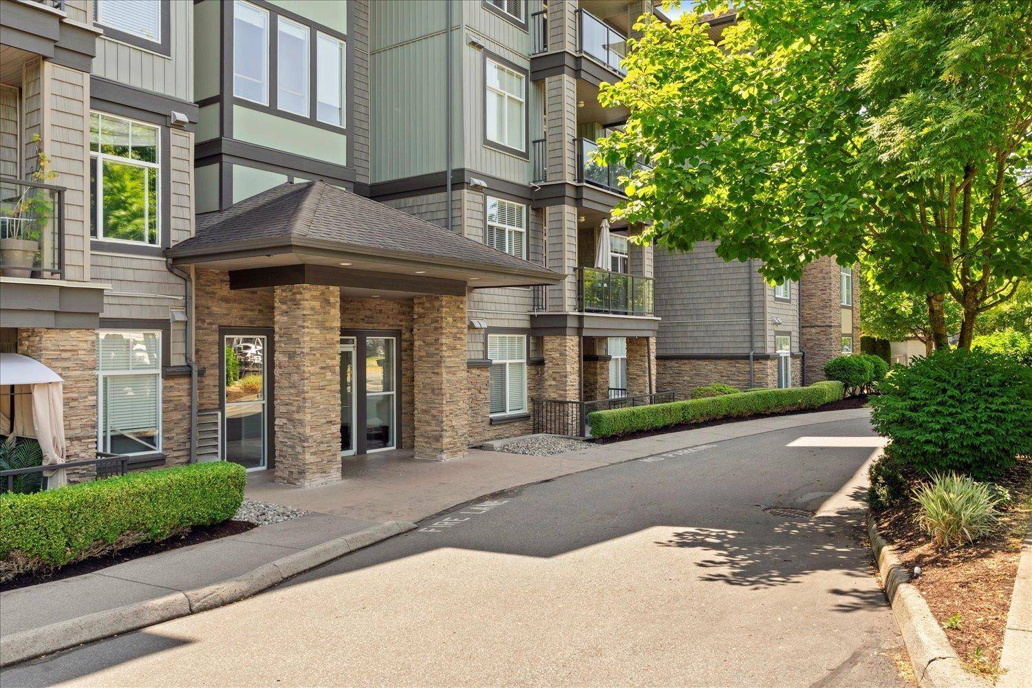 Abbotsford, BC V2S3H6,2068 SANDALWOOD #402