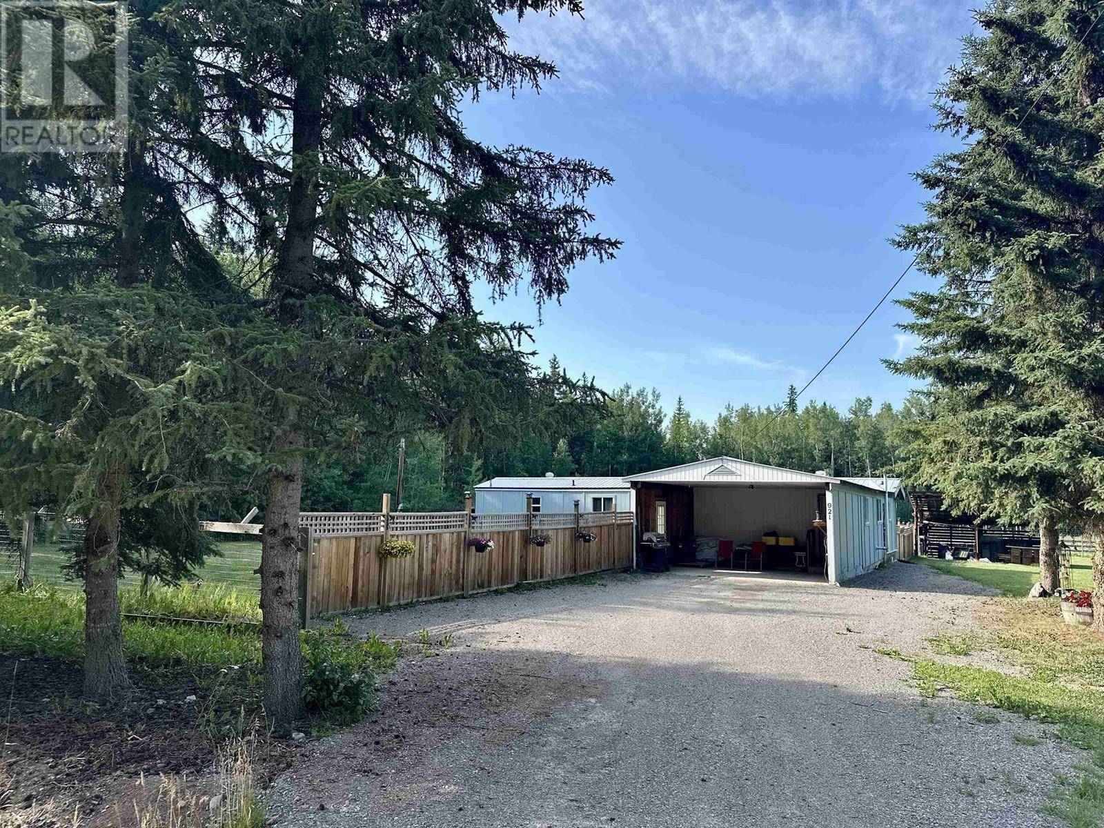 Vanderhoof, BC V0J3A1,921 OAK STREET