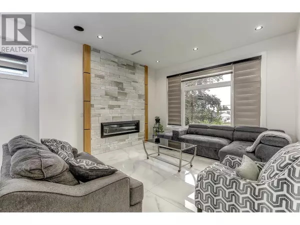 8763 10TH AVENUE, Burnaby, BC V3N2T1