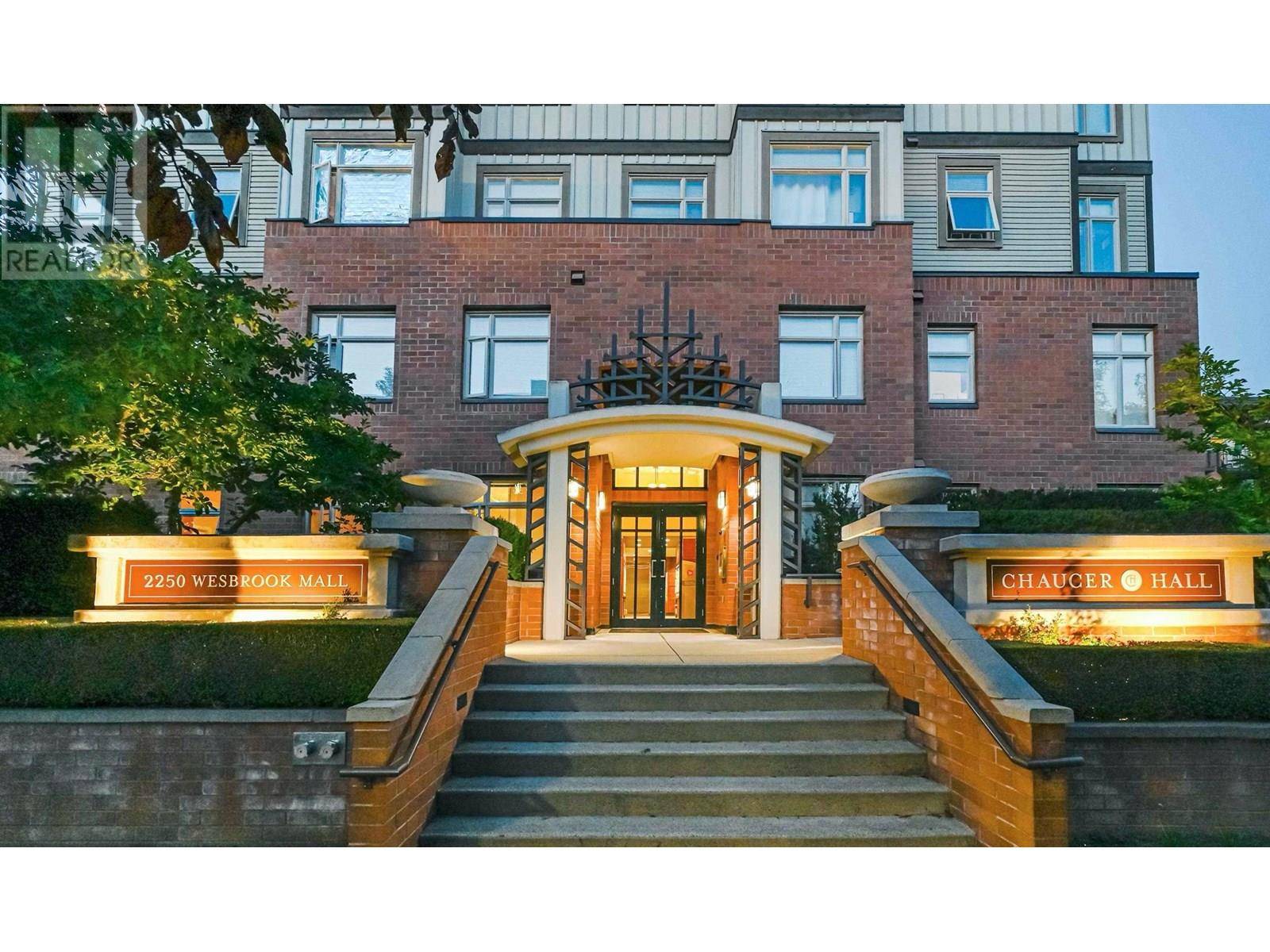 2250 South WESBROOK MALL #221, Vancouver, BC V6T0A6