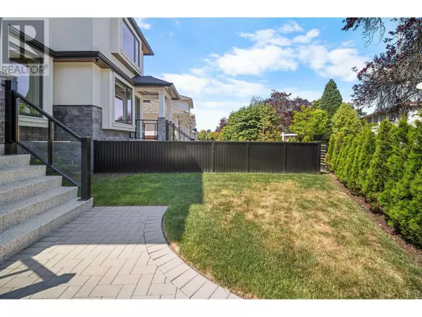 Vancouver, BC V5P2A1,1812 E 55TH AVENUE