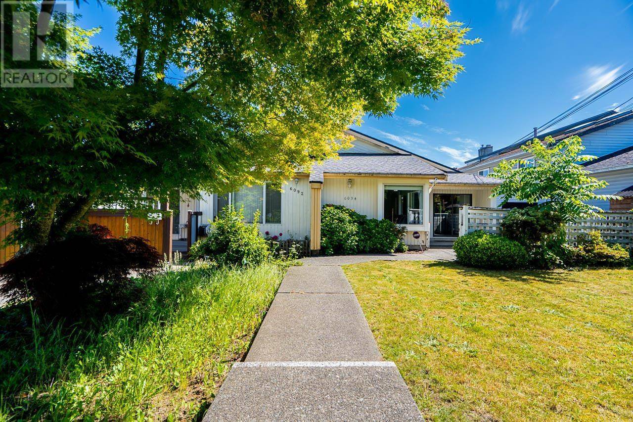 Burnaby, BC V5E3B4,6094 WALKER AVENUE