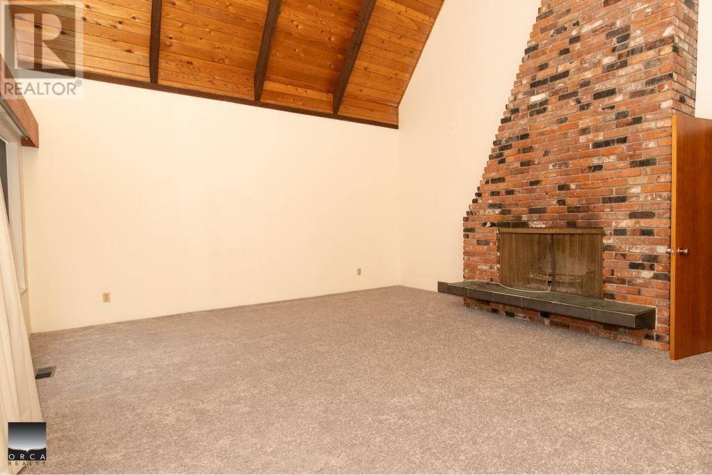 West Vancouver, BC V7V3H5,3904 WESTRIDGE AVENUE