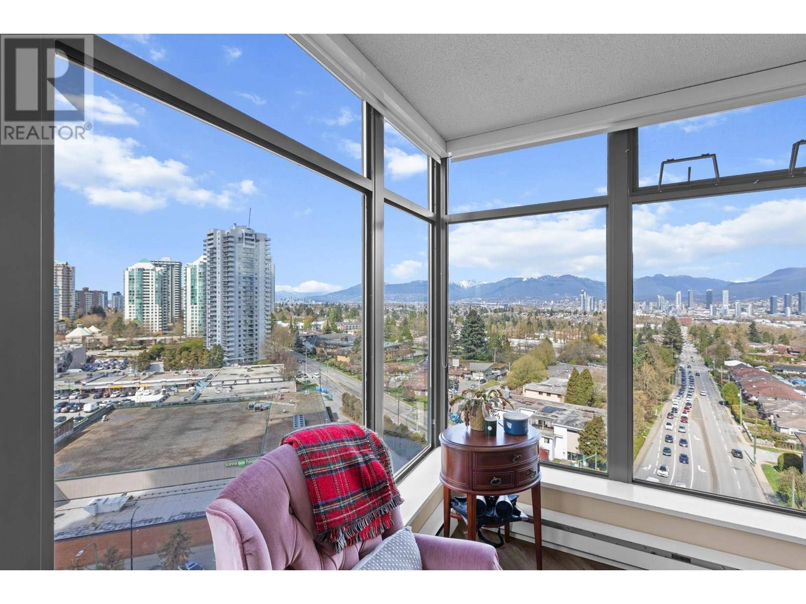 4505 HAZEL ST #1606, Burnaby, BC V5H4T1