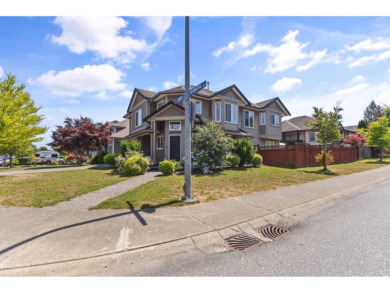 Mission, BC V4S0A9,32514 CARTER AVENUE