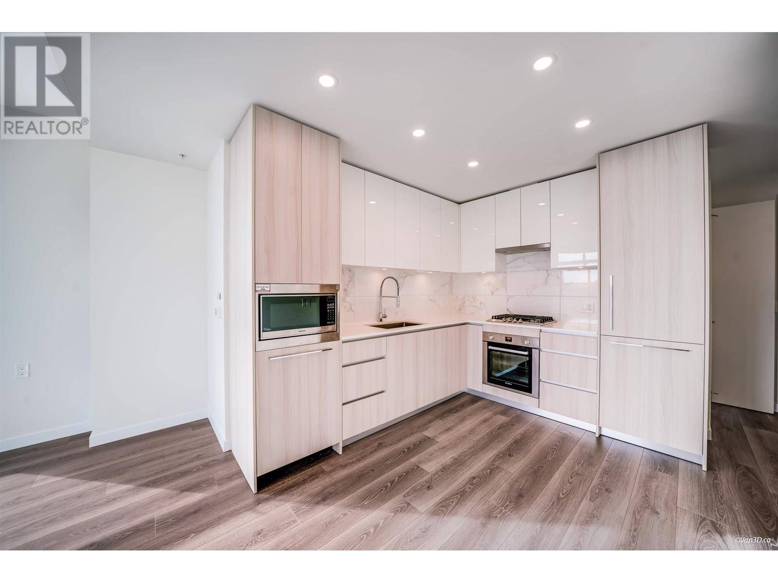 Burnaby, BC V5B0B5,5311 GORING ST #1808