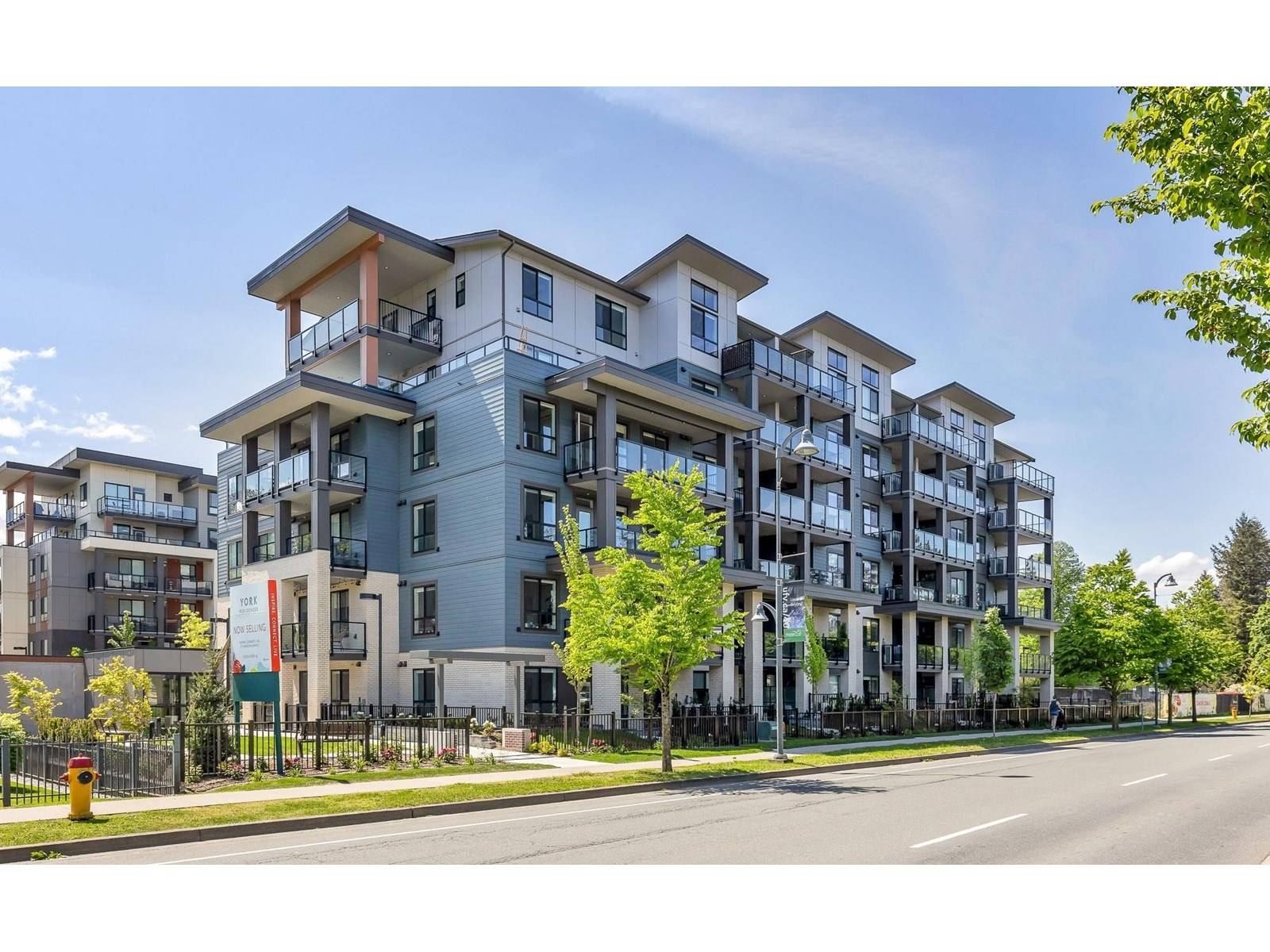 45497 CAMPUS DR #604, Chilliwack, BC V2R6L8