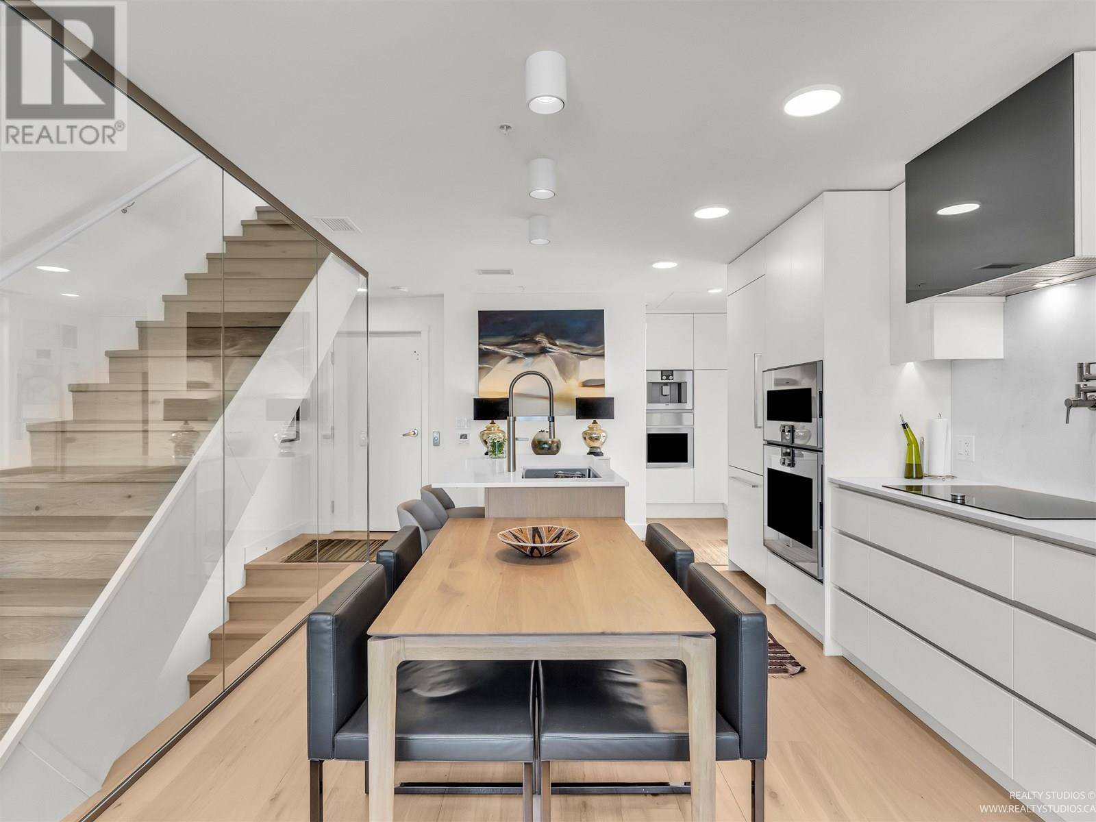 Vancouver, BC V6H0C7,2366 BIRCH ST #7