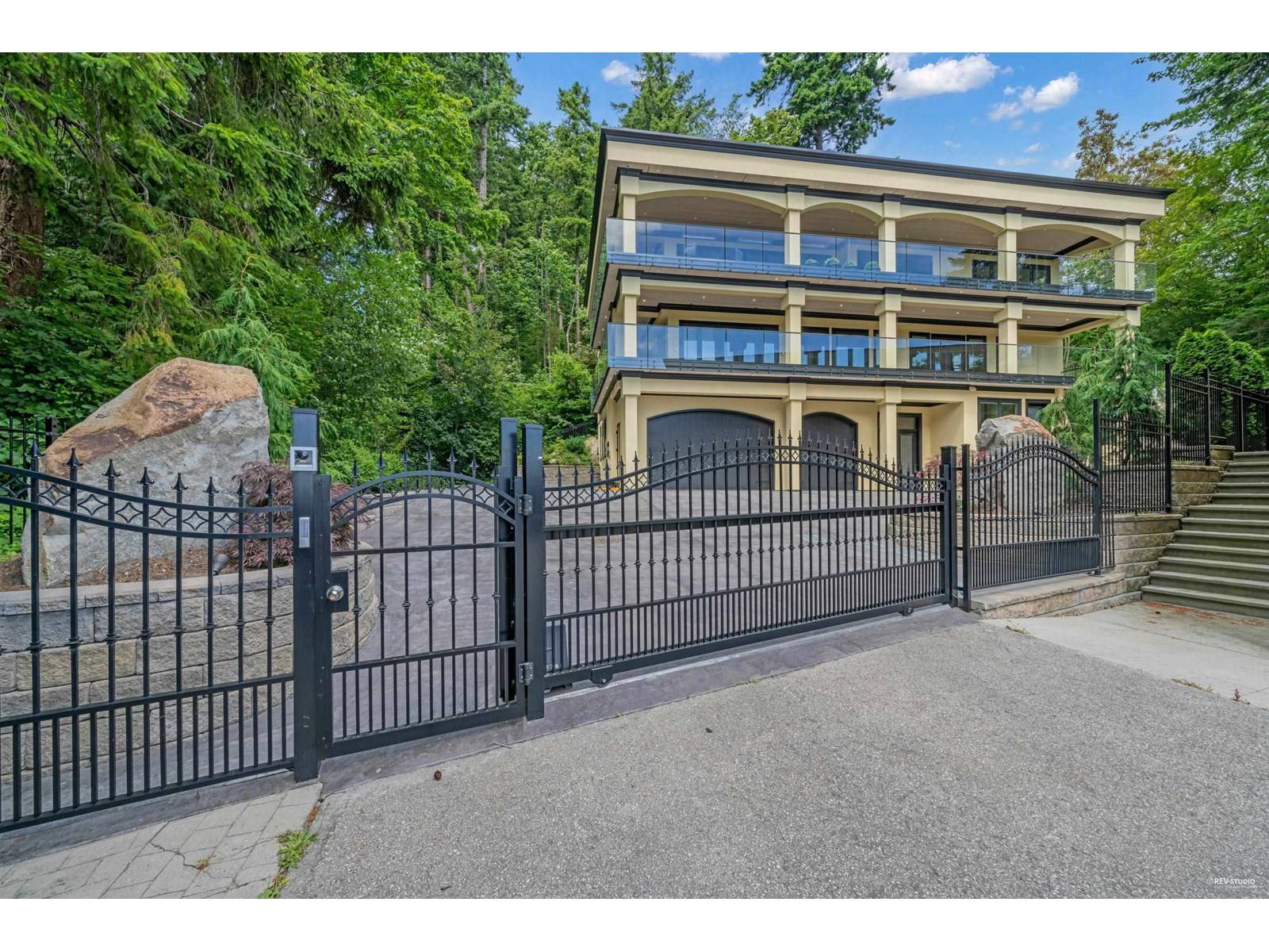 1349 ANDERSON STREET, White Rock, BC V4B3P4