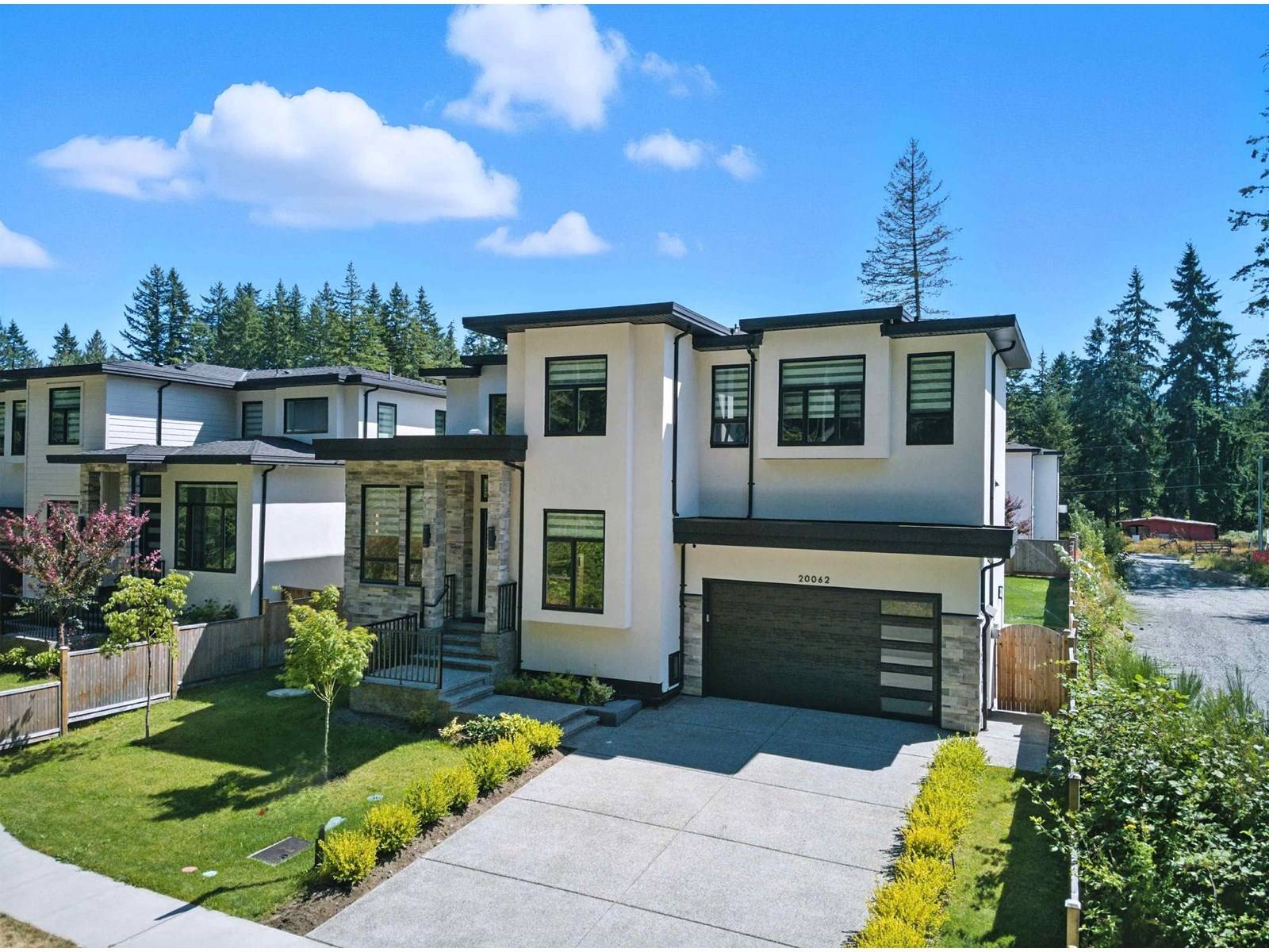 20062 27A AVENUE, Langley, BC V2Z0B6