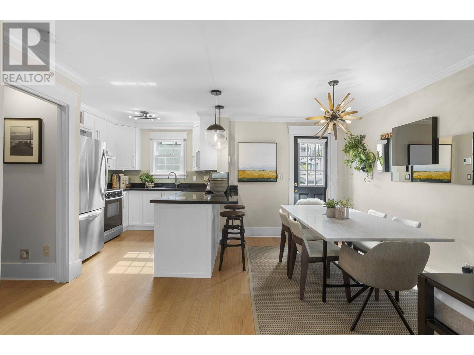 Vancouver, BC V6H1B8,1365 W 7TH AVENUE