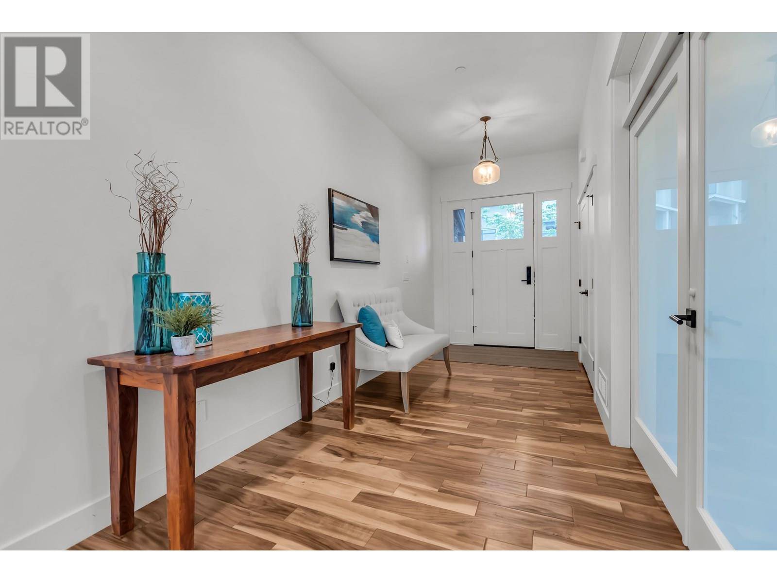 Maple Ridge, BC V4R0C2,13743 BLANEY ROAD