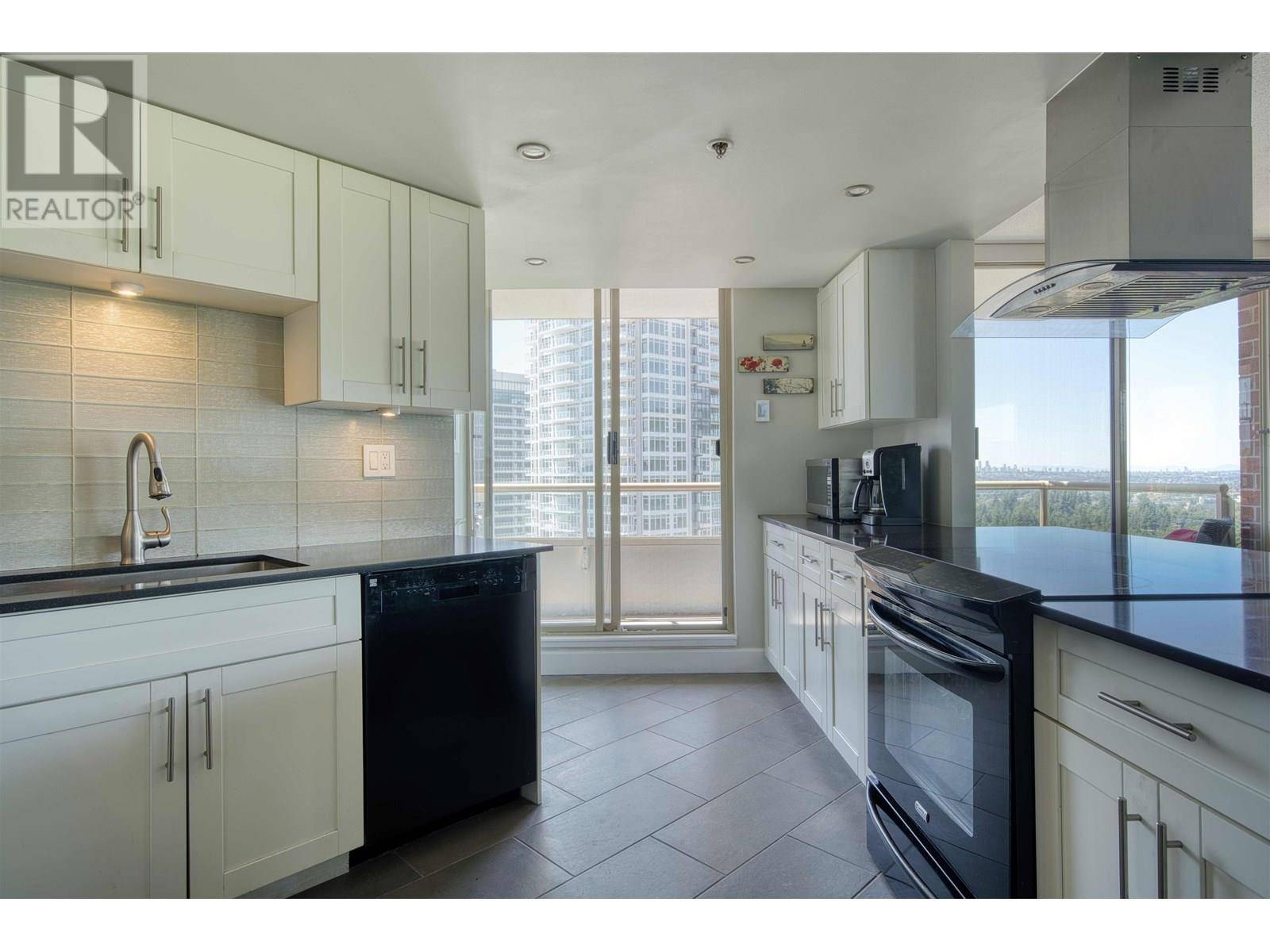Coquitlam, BC V3J7V4,738 FARROW ST #1704