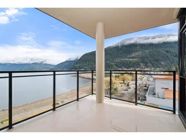 Harrison Hot Springs, BC V0M1K0,120 ESPLANADE AVE #704