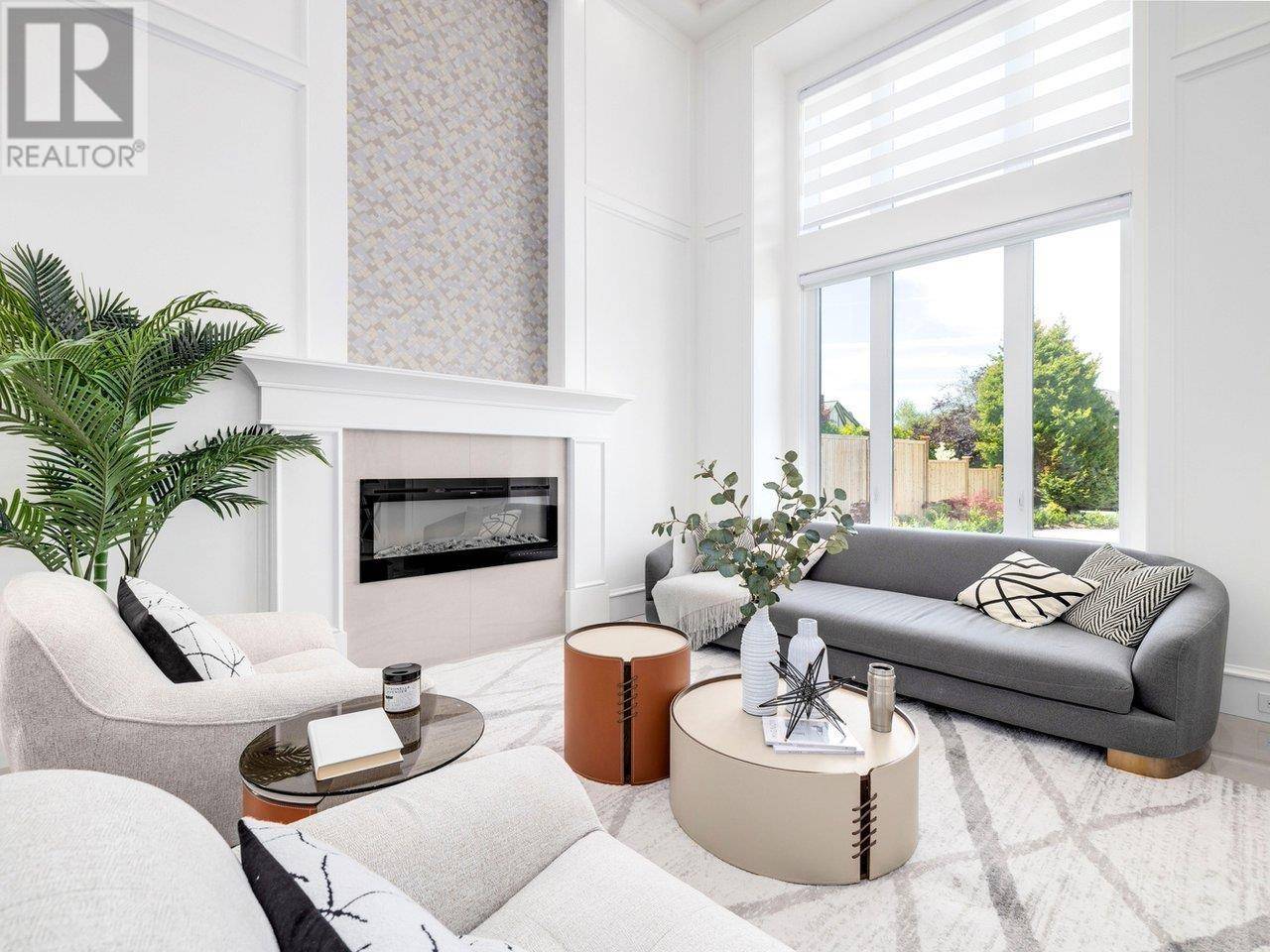 Richmond, BC V7C4H7,7640 CURZON STREET