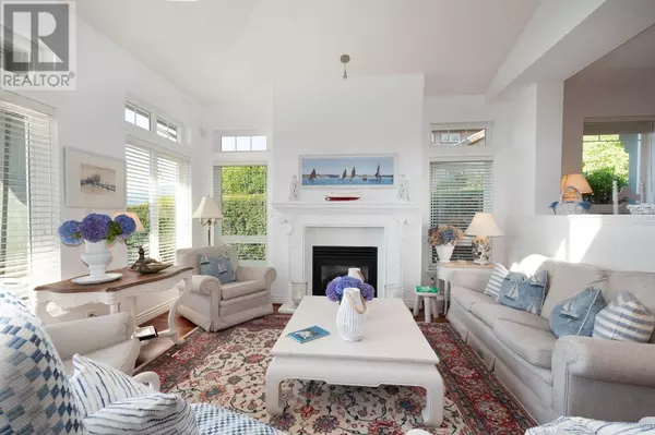 Furry Creek, BC V8B1A2,15 BEACH DRIVE