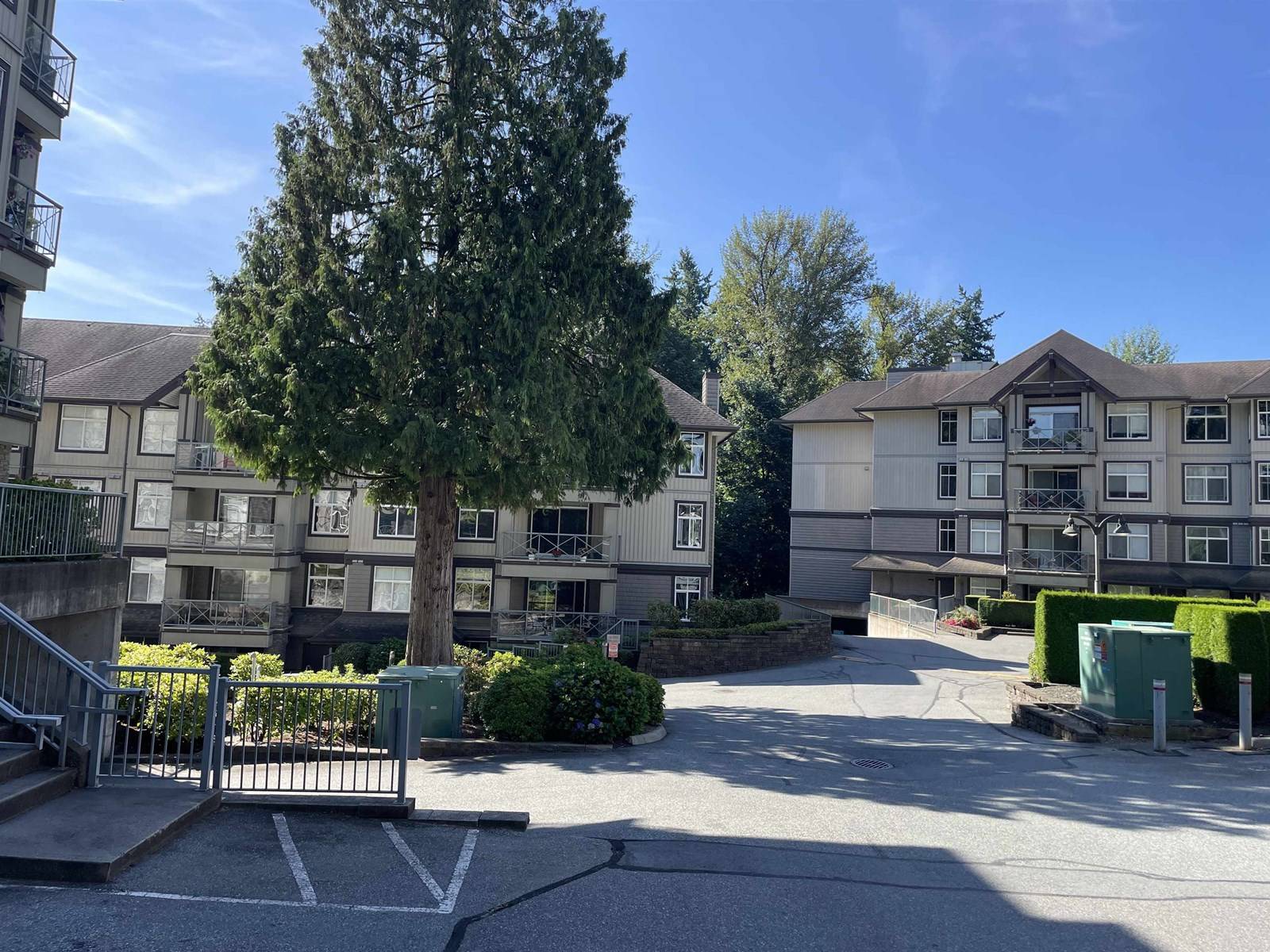 Abbotsford, BC V2S1Y1,33338 East BOURQUIN East #104