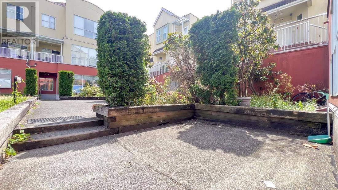Richmond, BC V6Y3W9,8333 JONES RD #272