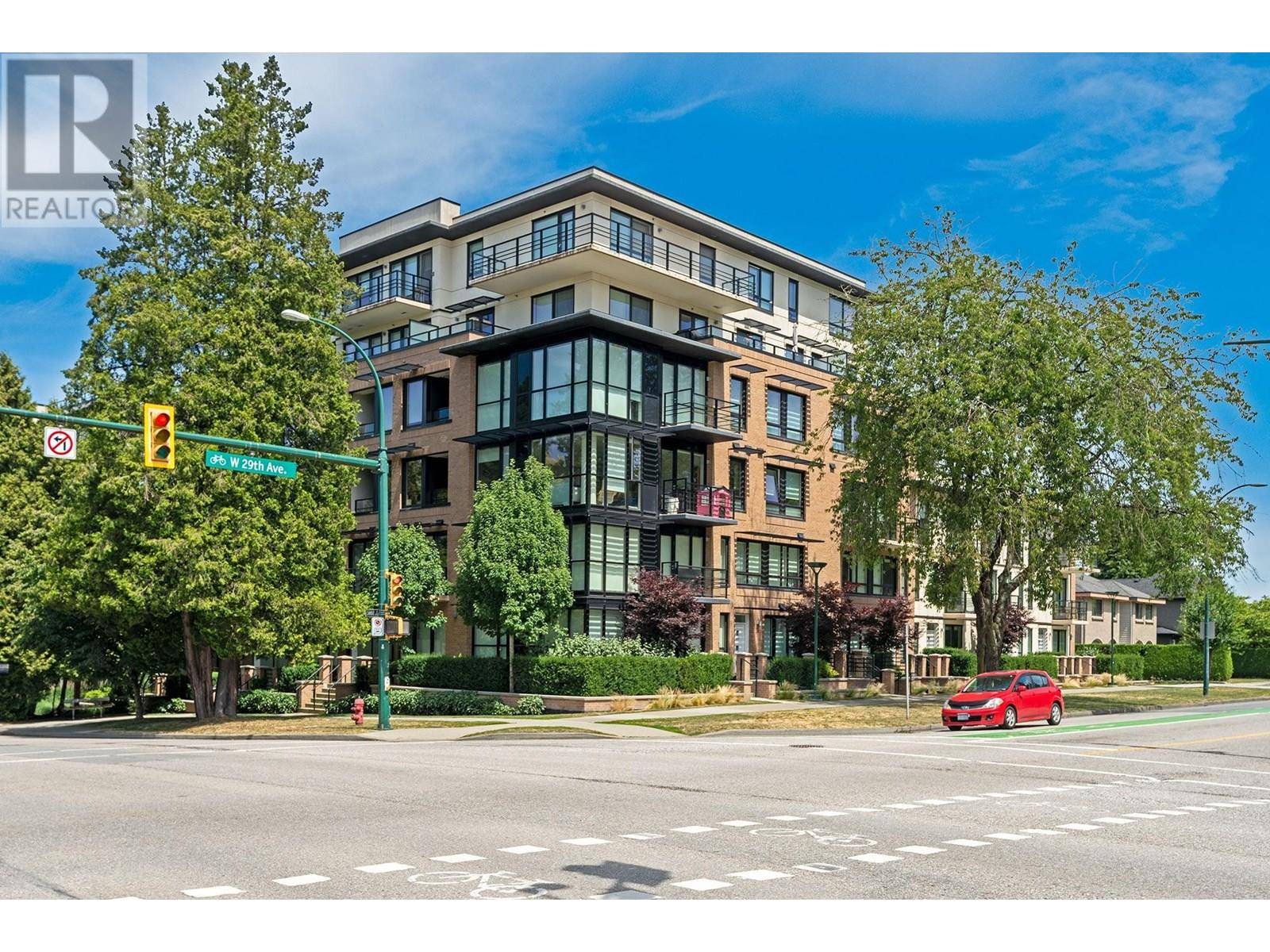 4488 CAMBIE ST #304, Vancouver, BC V5Y0M2